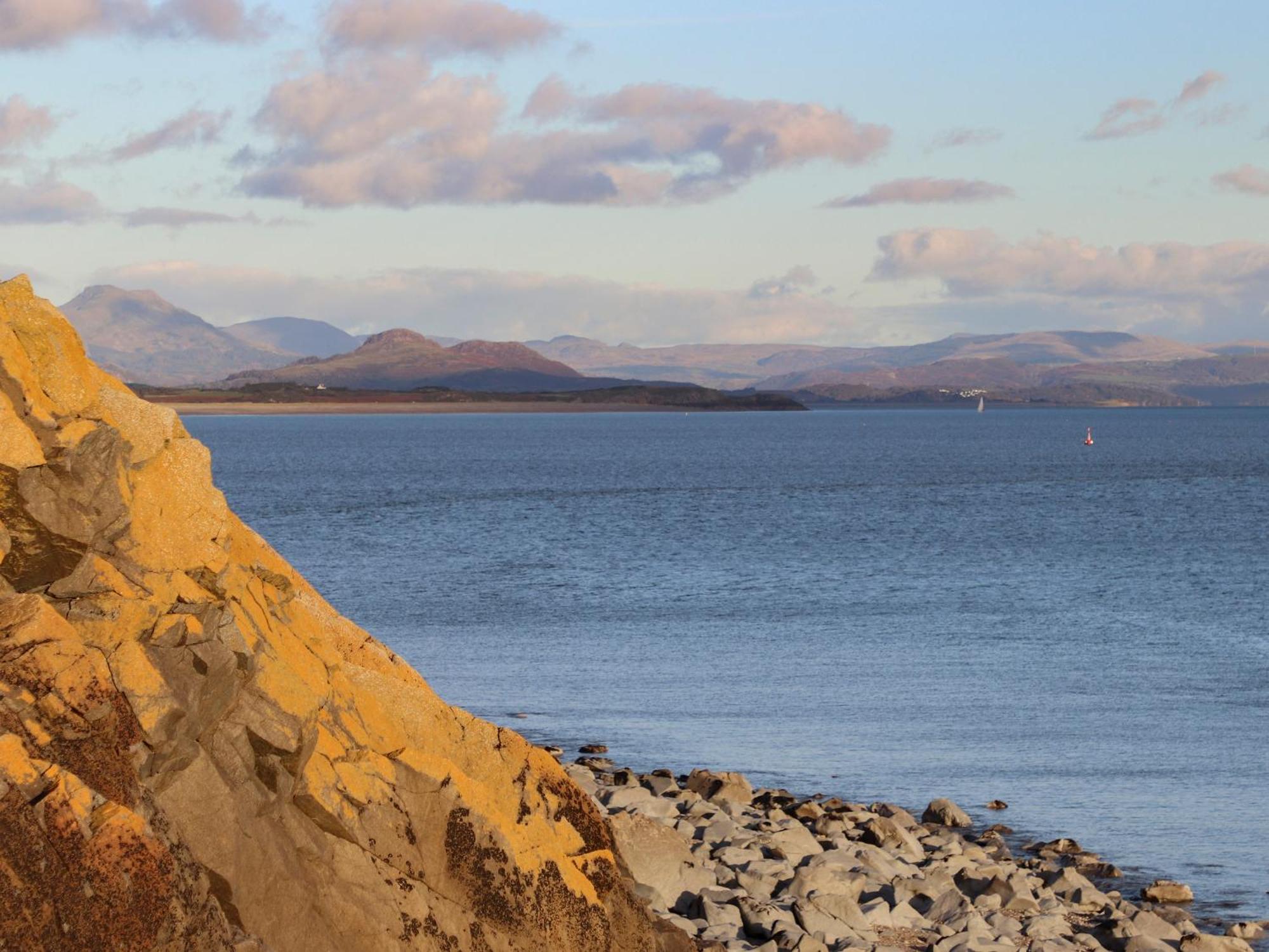 Villa 7 Min Y Traeth à Pwllheli Extérieur photo